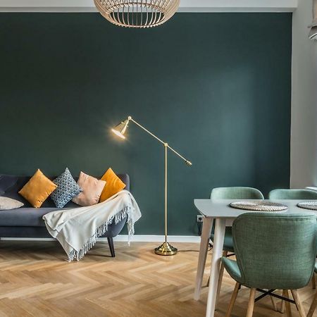 Greystone Suites & Apartments リガ エクステリア 写真